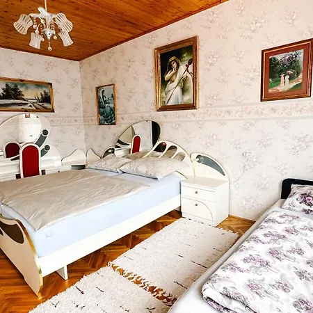 Jakab Vendeghaz Apartment Balatonfured