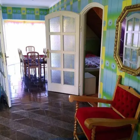 Jakab Vendeghaz Apartment
