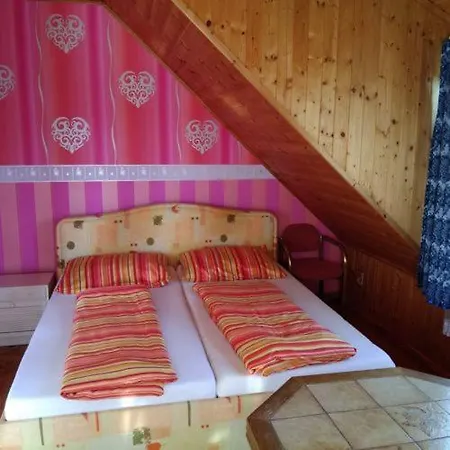 Jakab Vendeghaz Balatonfured